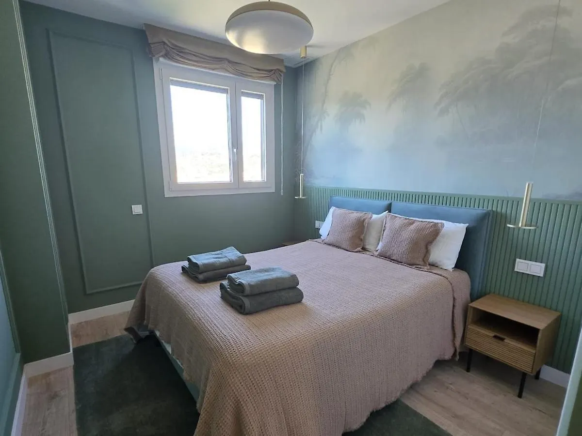 Luxury 3 Bed Apartment 26 Floor In Malaga